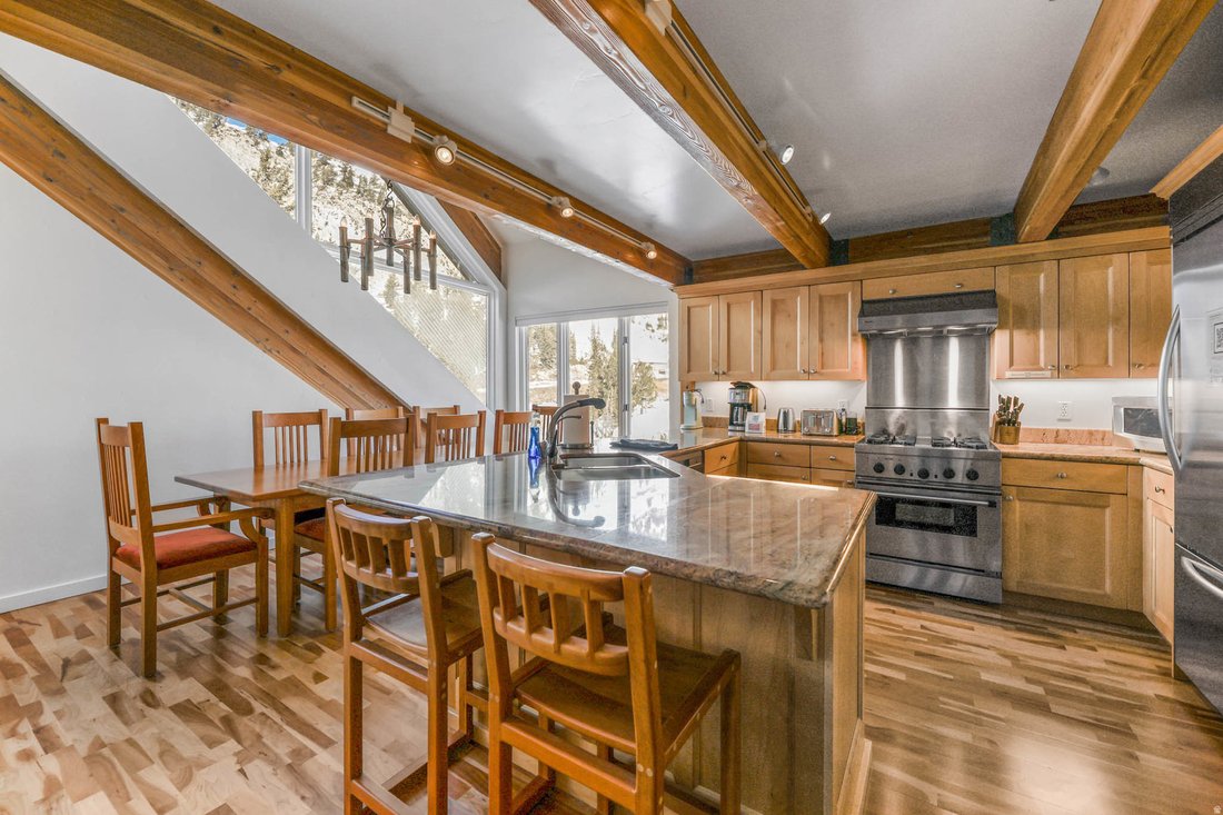 Condo in Sandy, Utah, United States 3 - 17022734