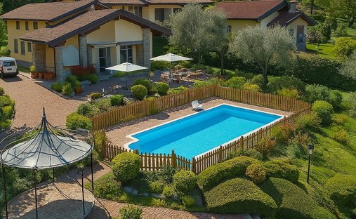 Maison à Besozzo, Lombardie, Italie 1