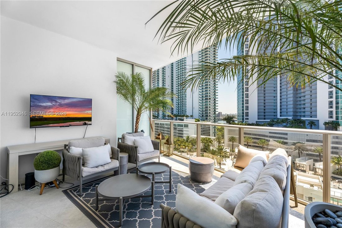 Condo in Miami, Florida, United States 5 - 17023356