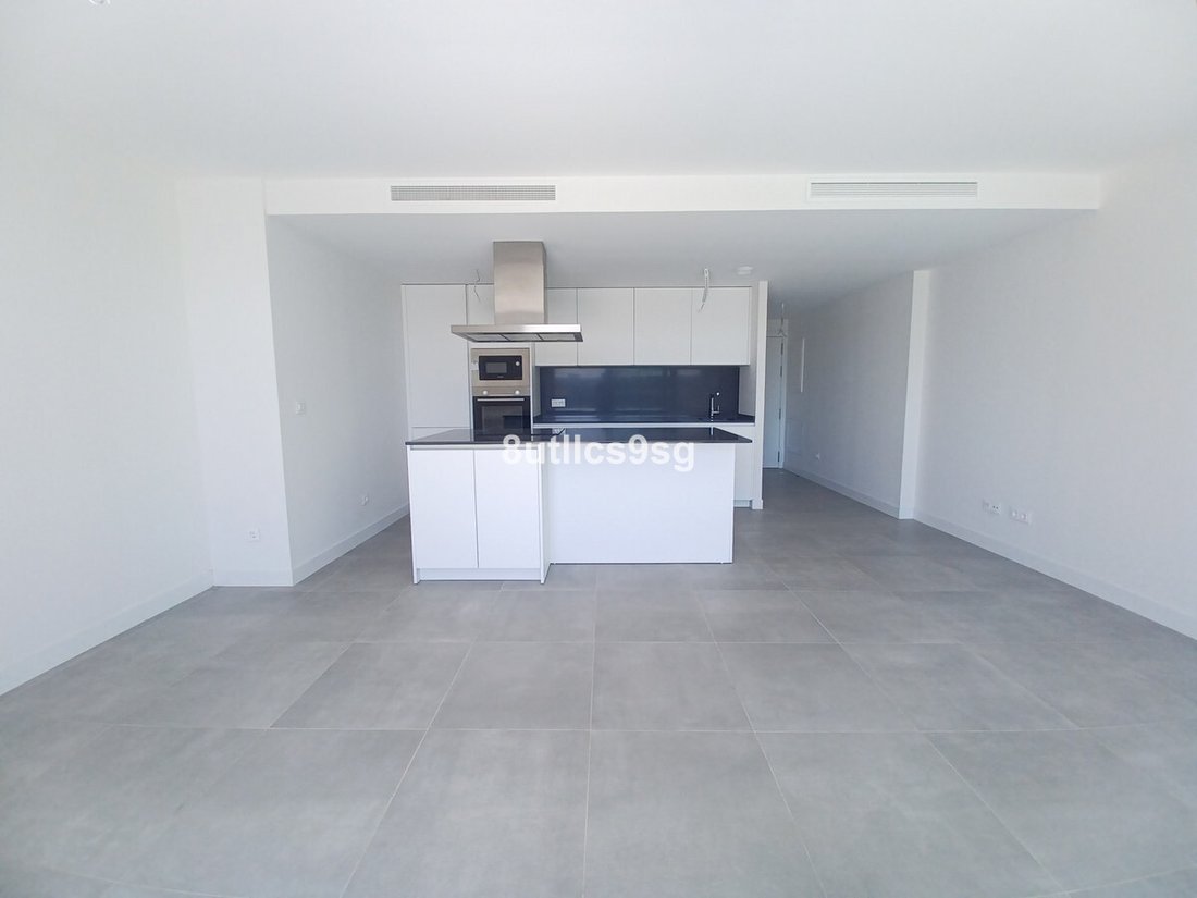 Penthouse in Estepona, Andalusia, Spain 4 - 17026401