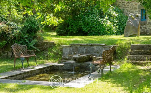 Estate in Sud, Ergue-Gaberic, France 1