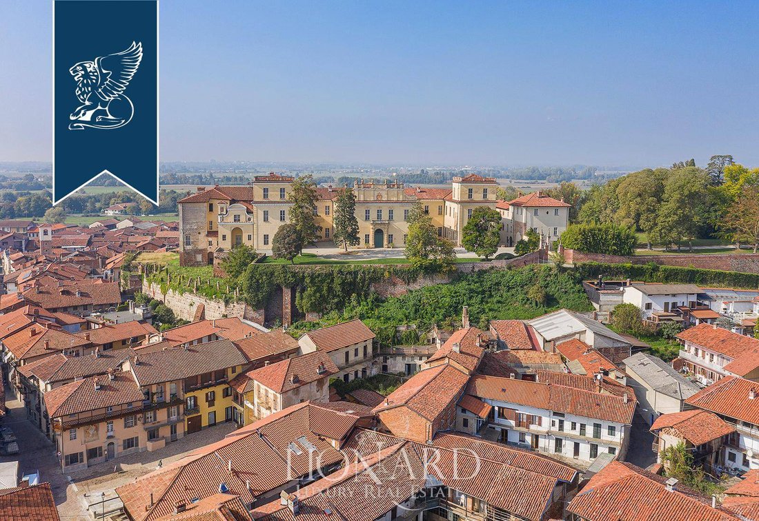 Castle in San Giorgio Canavese, Piedmont, Italy 4 - 17023309