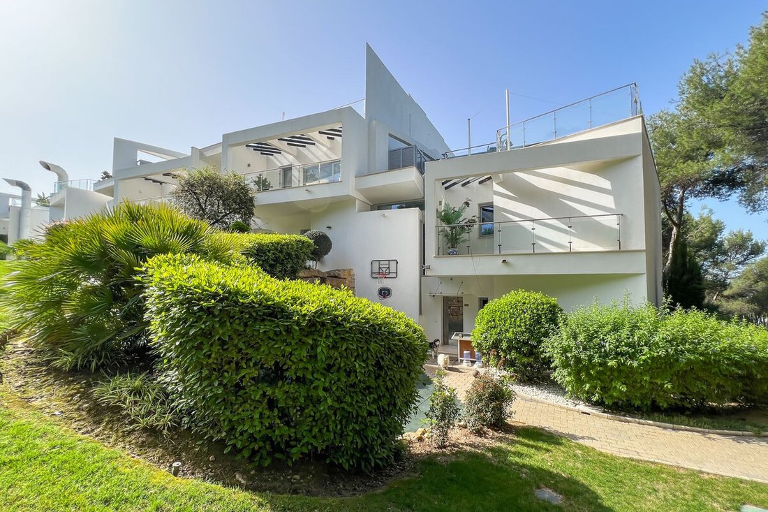 Villa in Sierra Blanca, Marbella, Spain 2 - 17025040