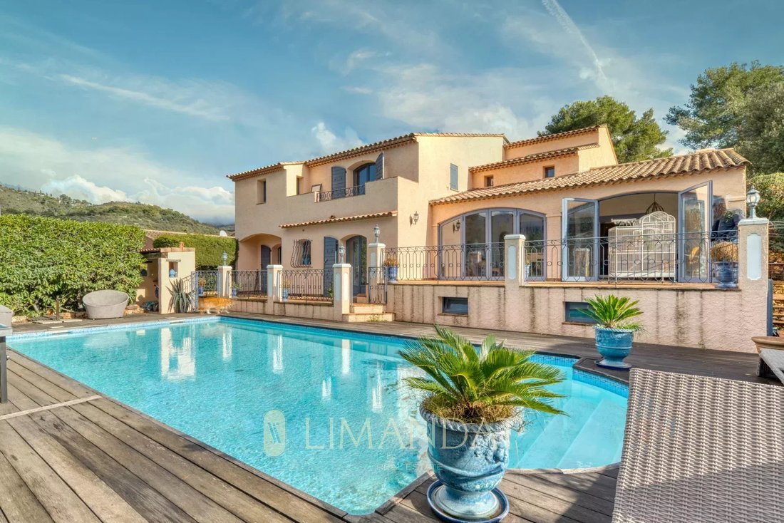 Villa in La Turbie, Provence-Alpes-Côte d'Azur, France 1 - 12478248
