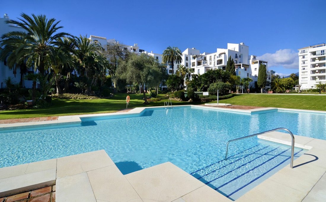 Apartment in Puerto Banus, Marbella, Spain 1 - 17027787