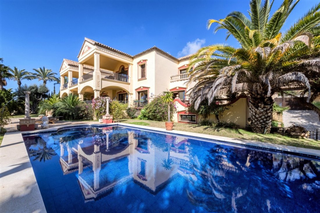Villa in Sierra Blanca, Marbella, Spain 1 - 17025301