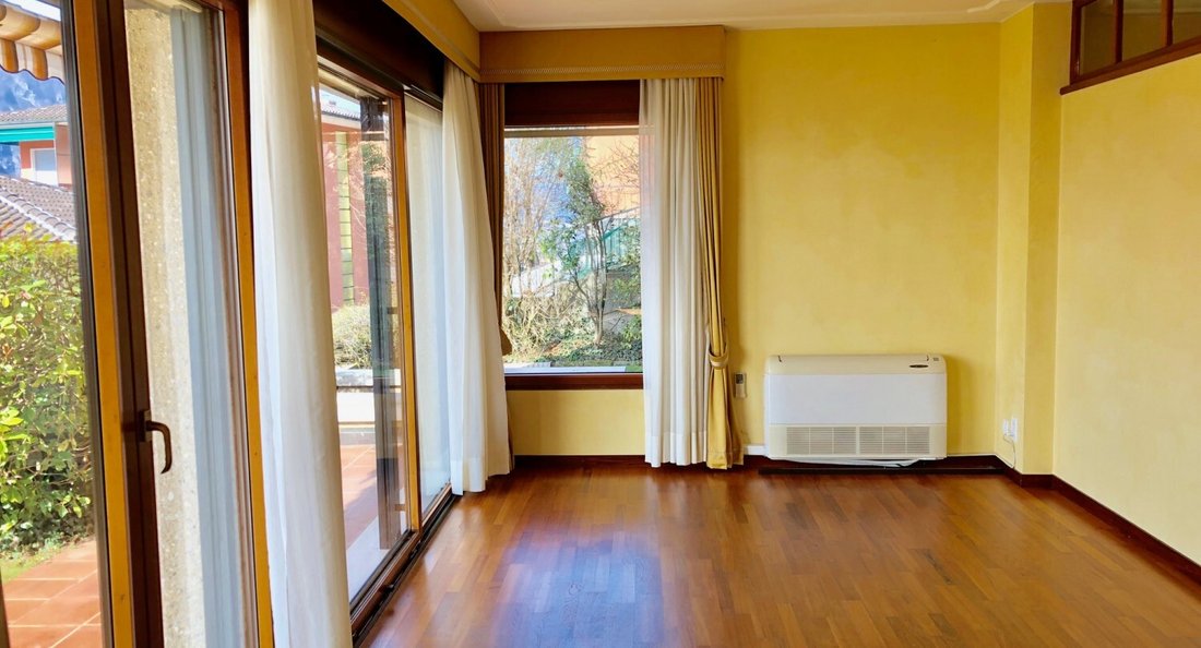 House in Campione d'Italia, Lombardy, Italy 4 - 17022618