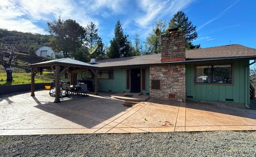 House in Hopland, California, United States 1