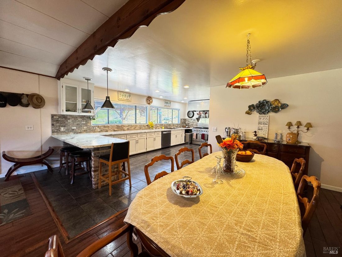 House in Hopland, California, United States 5 - 17021802