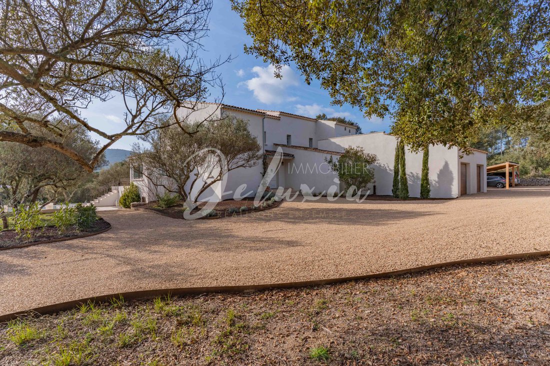 Villa in Les Issambres, Roquebrune-sur-Argens, France 3 - 17023183