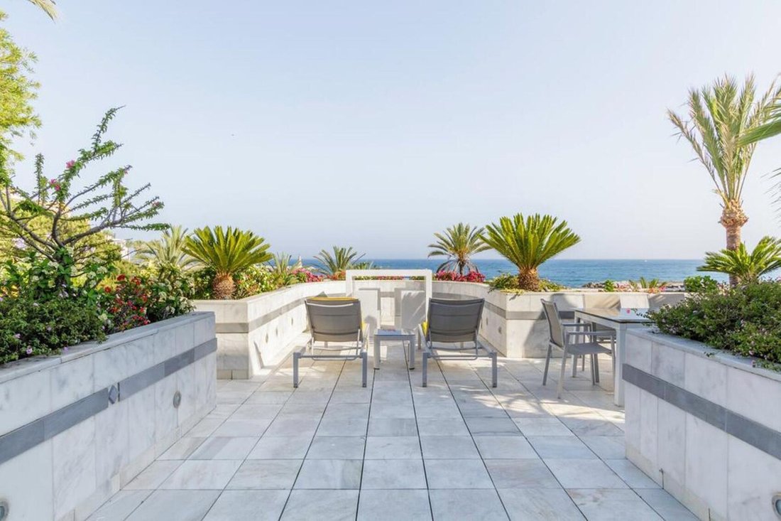 Apartment in Puerto Banus, Marbella, Spain 4 - 17025289