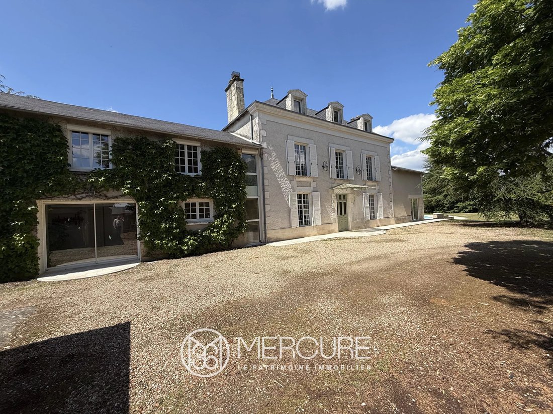 House in Poitiers, Nouvelle-Aquitaine, France 2 - 15764857