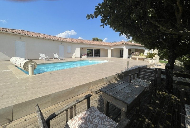 House in Nord Ouest, Saint-Maximin-la-Sainte-Baume, France 3 - 17023602