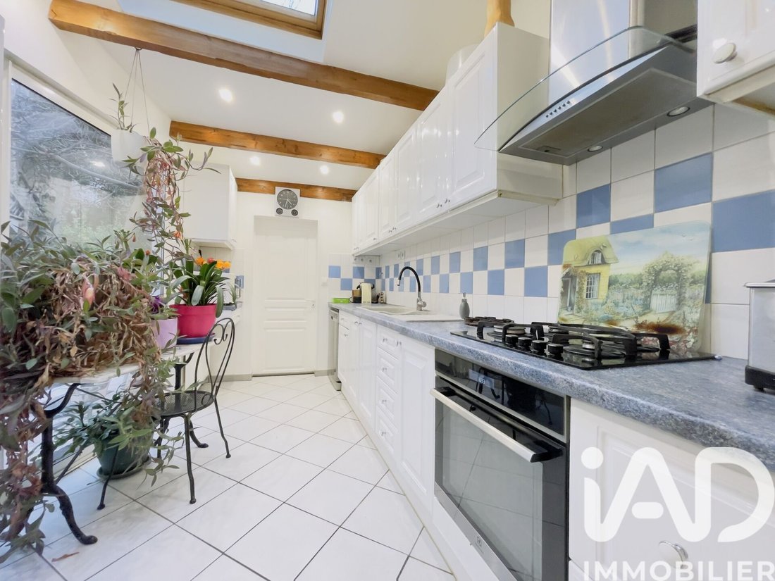 House in Les Corluis, Le Perreux-sur-Marne, France 4 - 17022031