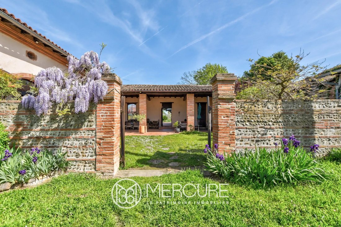 Estate in Larra, Occitania, France 1 - 14471083