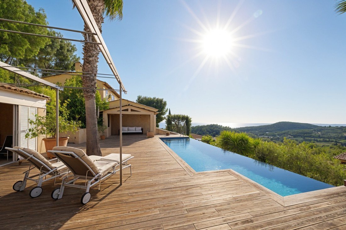 House in Saint-Cyr-sur-Mer, Provence-Alpes-Côte d'Azur, France 4 - 17023486