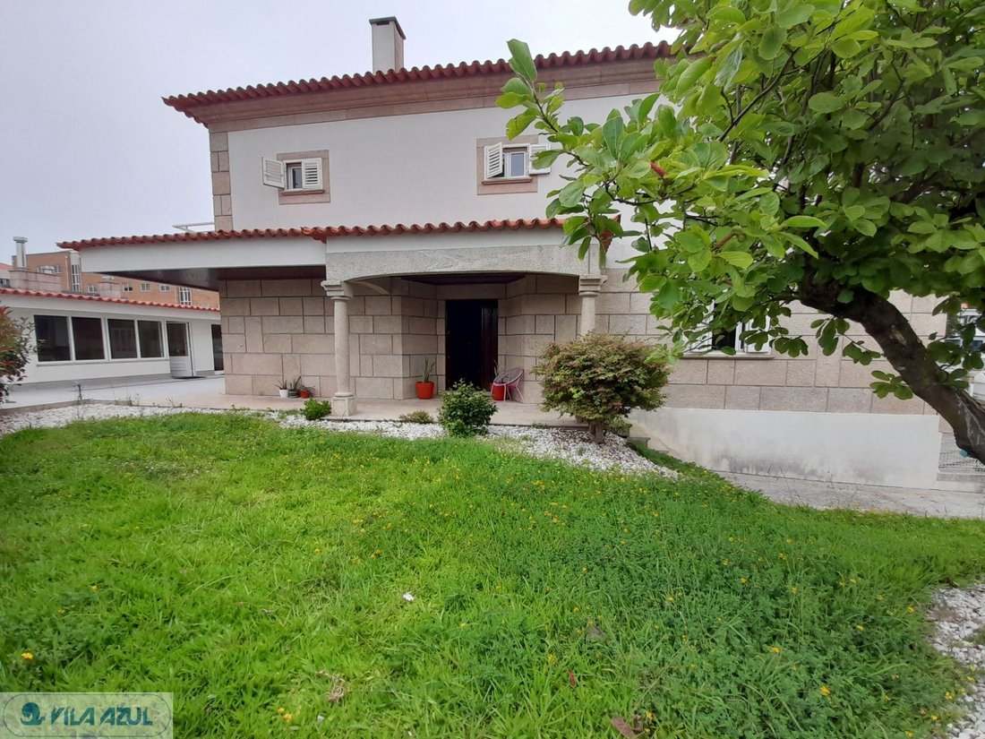 Townhouse in Senhora da Hora, Porto District, Portugal 1 - 17024985
