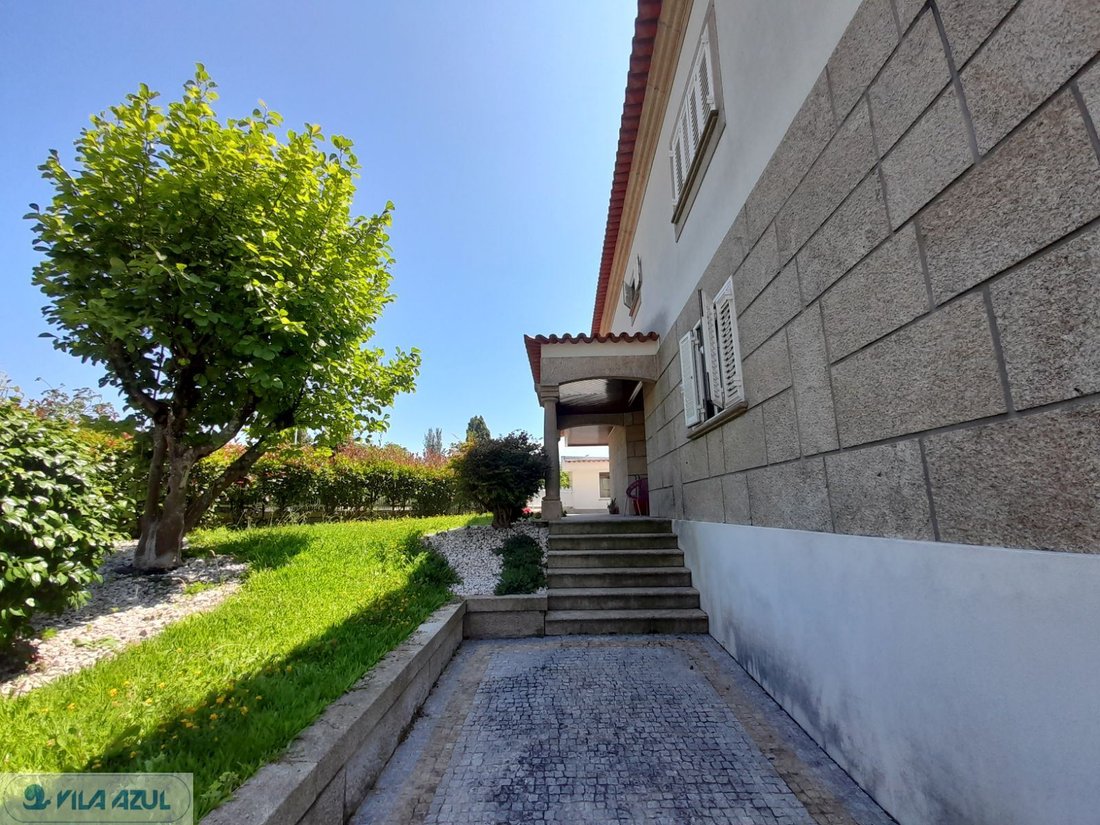 Townhouse in Senhora da Hora, Porto District, Portugal 2 - 17024985