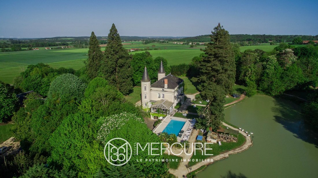 Castle in La Roche-Posay, Nouvelle-Aquitaine, France 1 - 14286568