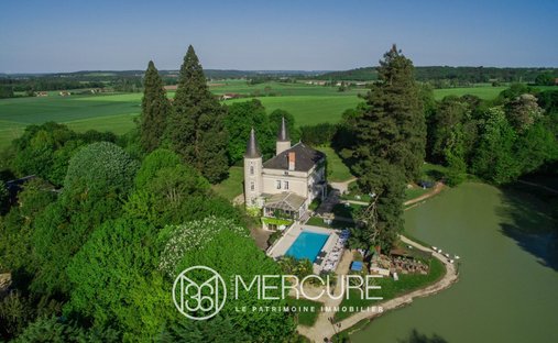Castle in La Roche-Posay, Nouvelle-Aquitaine, France 1