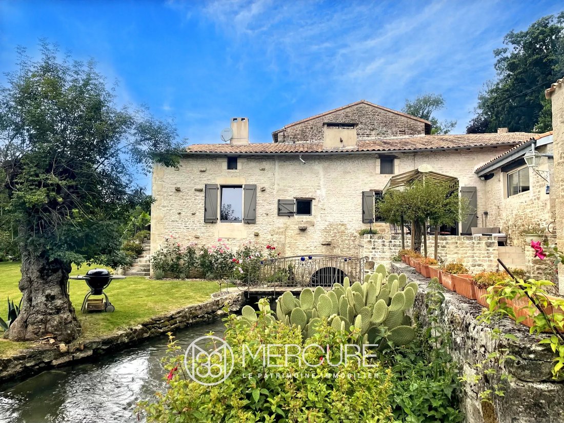 House in Niort, Nouvelle-Aquitaine, France 4 - 15680546