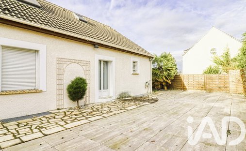 House in Soisy-sous-Montmorency, Ile-de-France, France 1