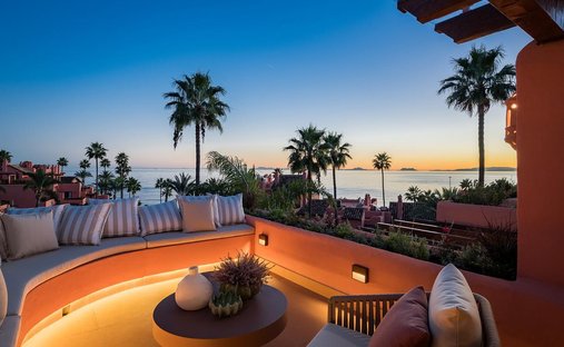 Penthouse in Gualdalmansa, Estepona, Andalusia 1