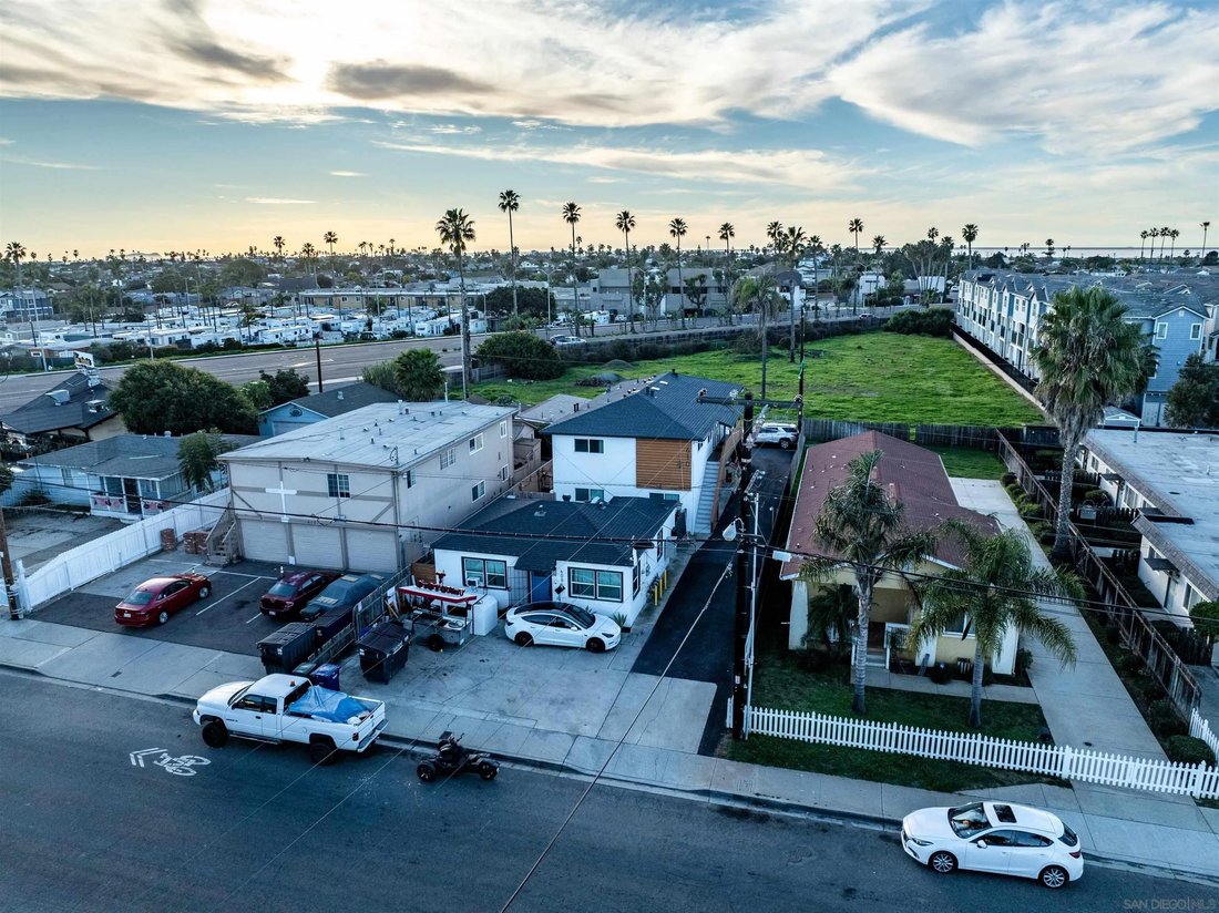 Imperial Beach, California, United States 2 - 17024928