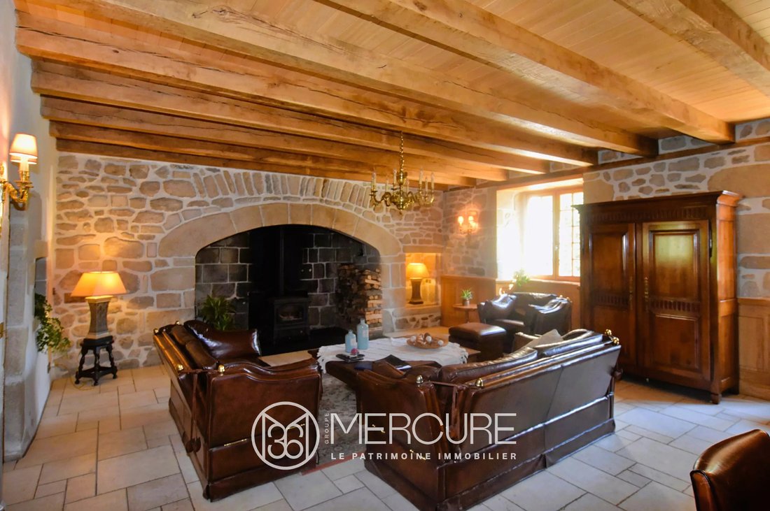 Estate in Sousceyrac, Sousceyrac-en-Quercy, France 4 - 14670450