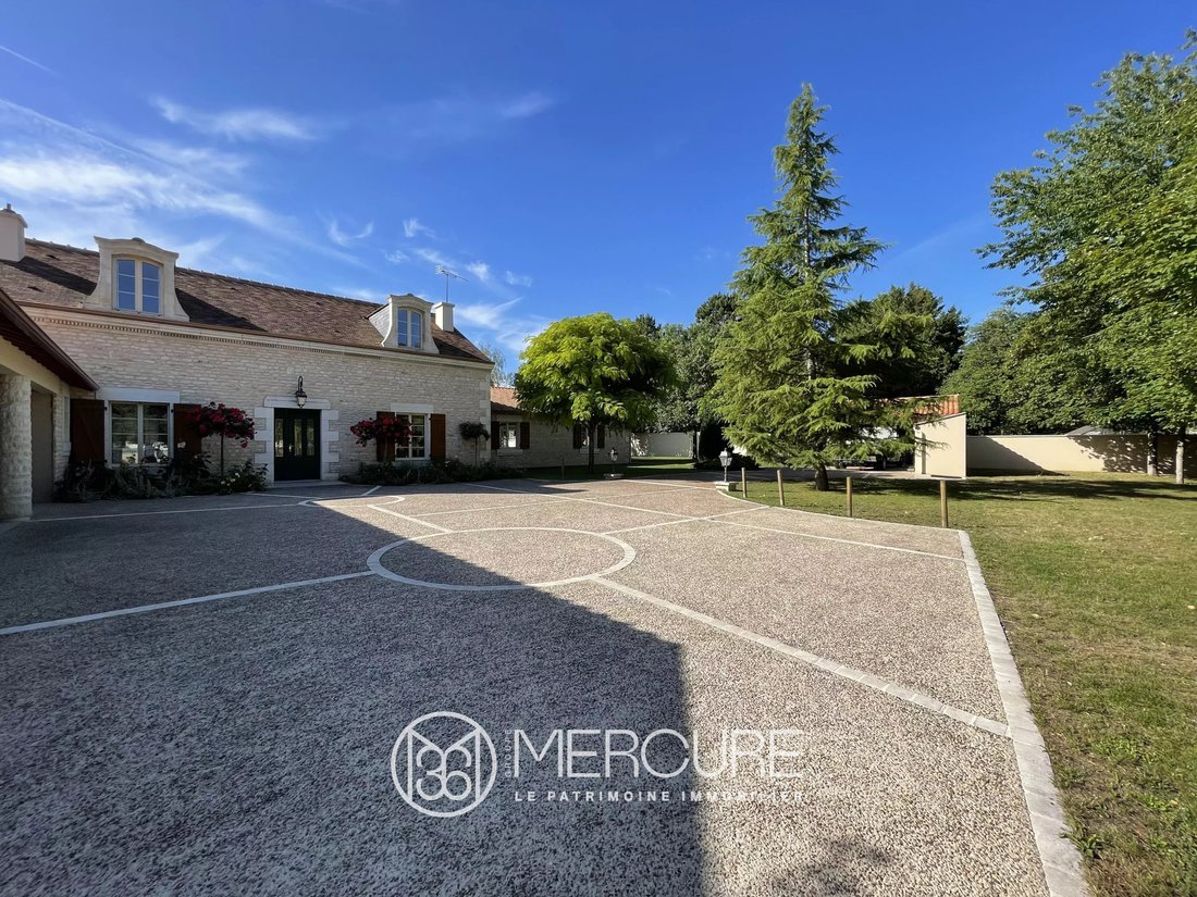 House in Poitiers, Nouvelle-Aquitaine, France 3 - 12207855