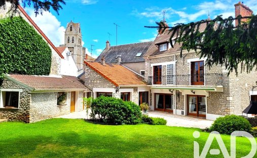 House in Saint Martin Sud, Étampes, France 1