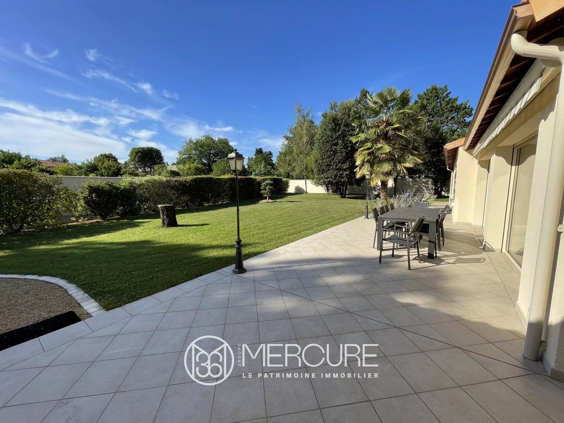House in Poitiers, Nouvelle-Aquitaine, France 4 - 12207855