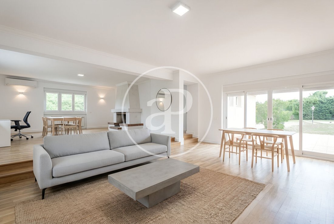 Villa in Boadilla del Monte, Comunidad de Madrid, Spain 5 - 15774637