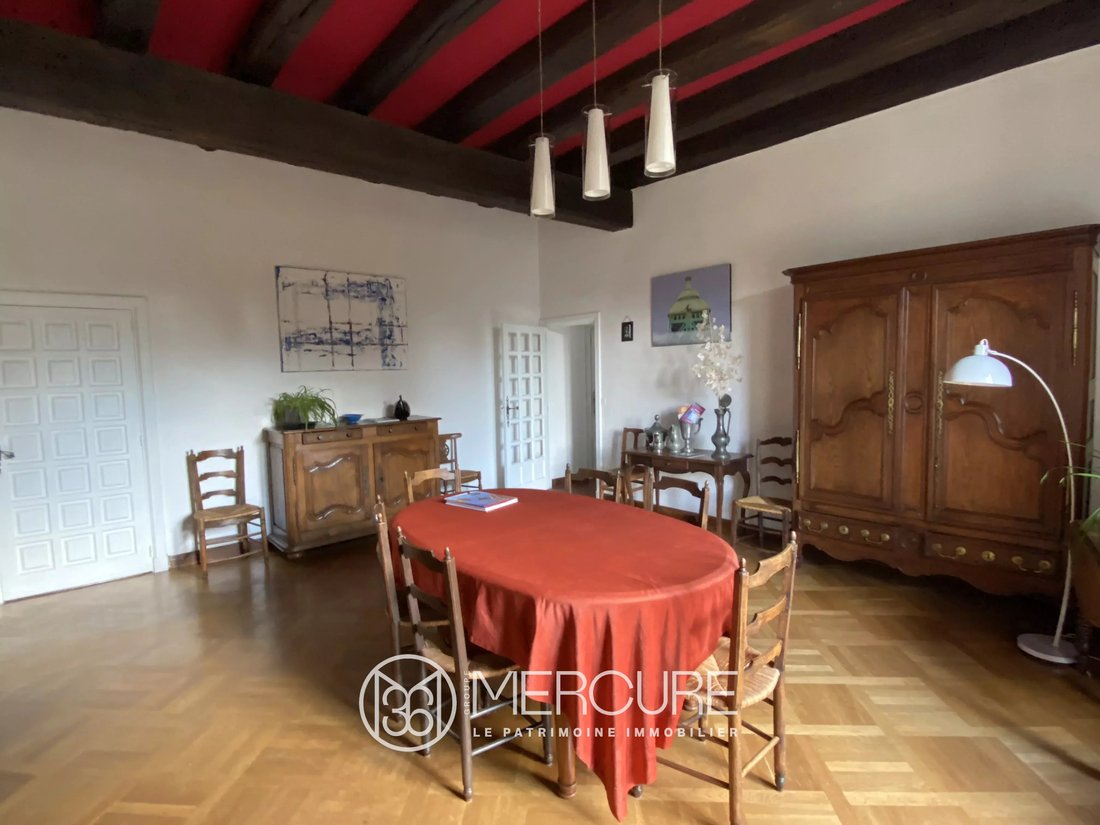 Estate in La Chataigneraie, Pays de la Loire, France 4 - 15484960