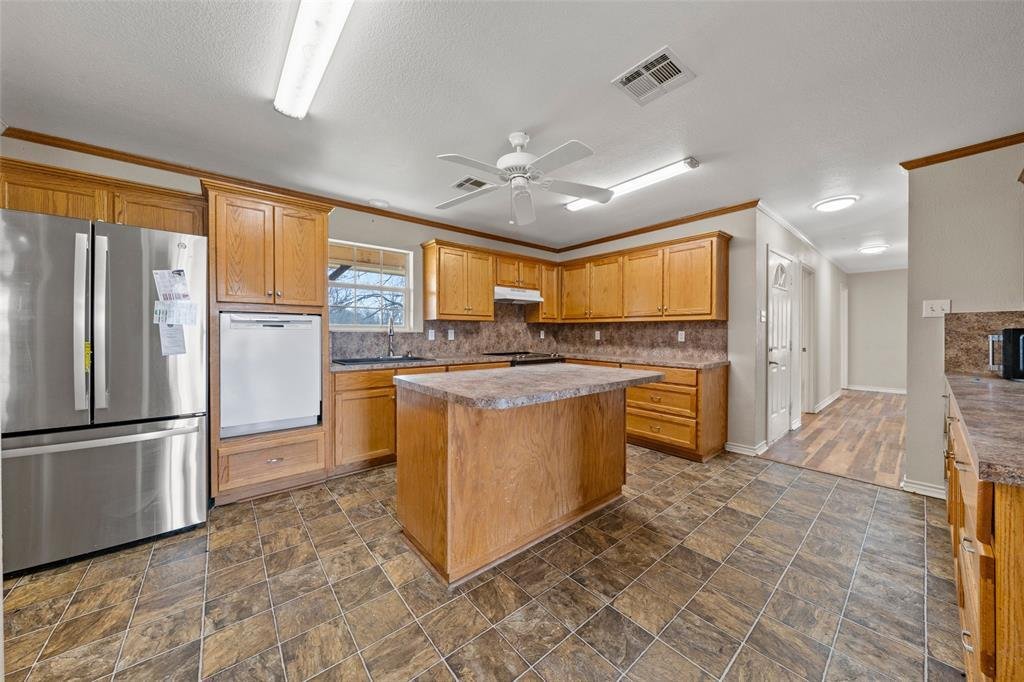 House in West, Texas, United States 5 - 15896144