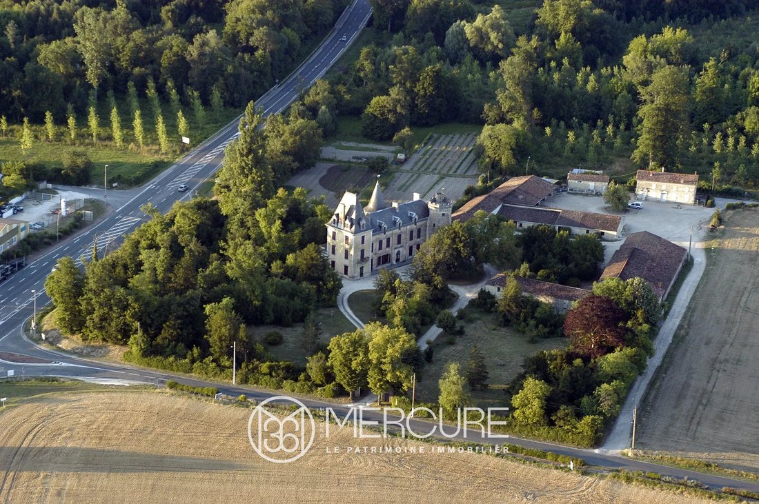 Castle in Centre Ville, Saint-Jean-d'Angély, France 2 - 12207887