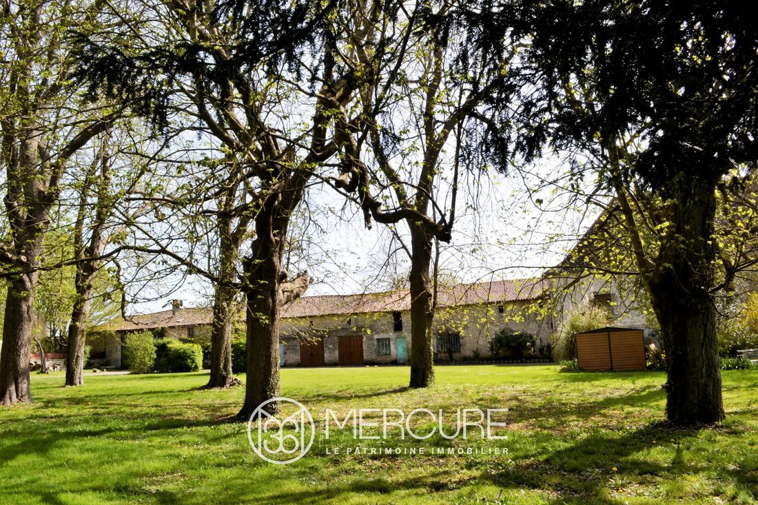 House in Chef-Boutonne, Nouvelle-Aquitaine, France 4 - 12207863