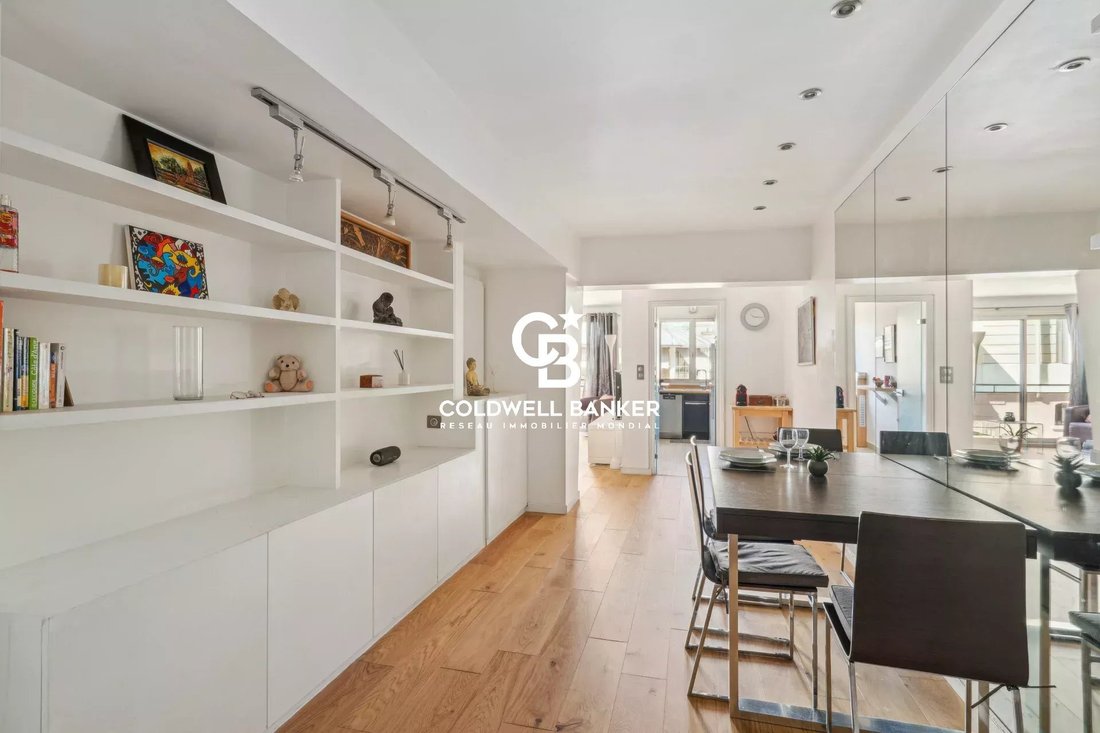 Apartment in Dupleix-Motte Picquet, Paris 15e Arrondissement, Paris 1 - 17003588