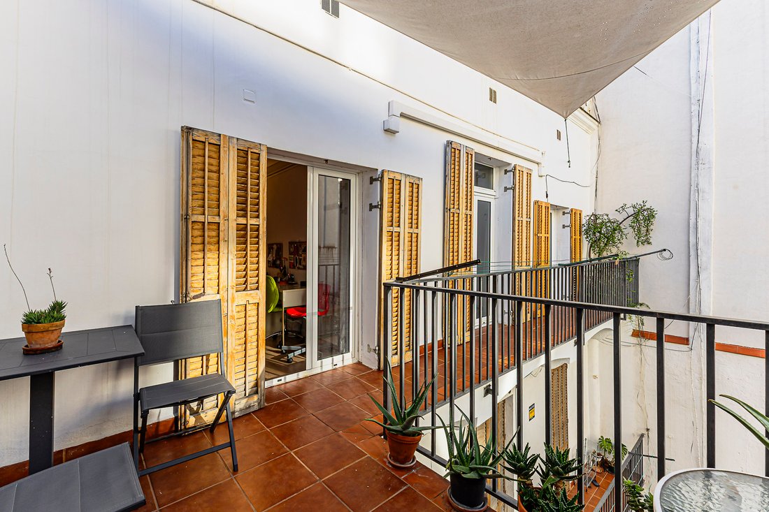 Apartment in Ciutat Vella, Barcelona, Spain 2 - 17023344
