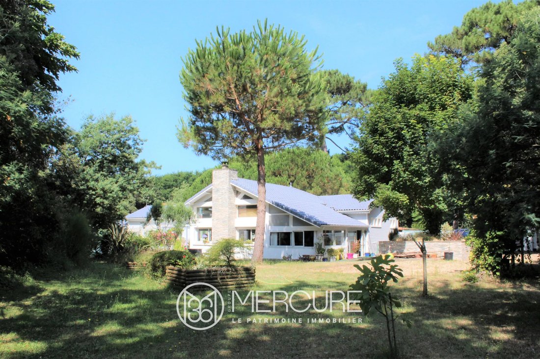 Villa in Le Chay-Les Gardes, Royan, France 1 - 14754464
