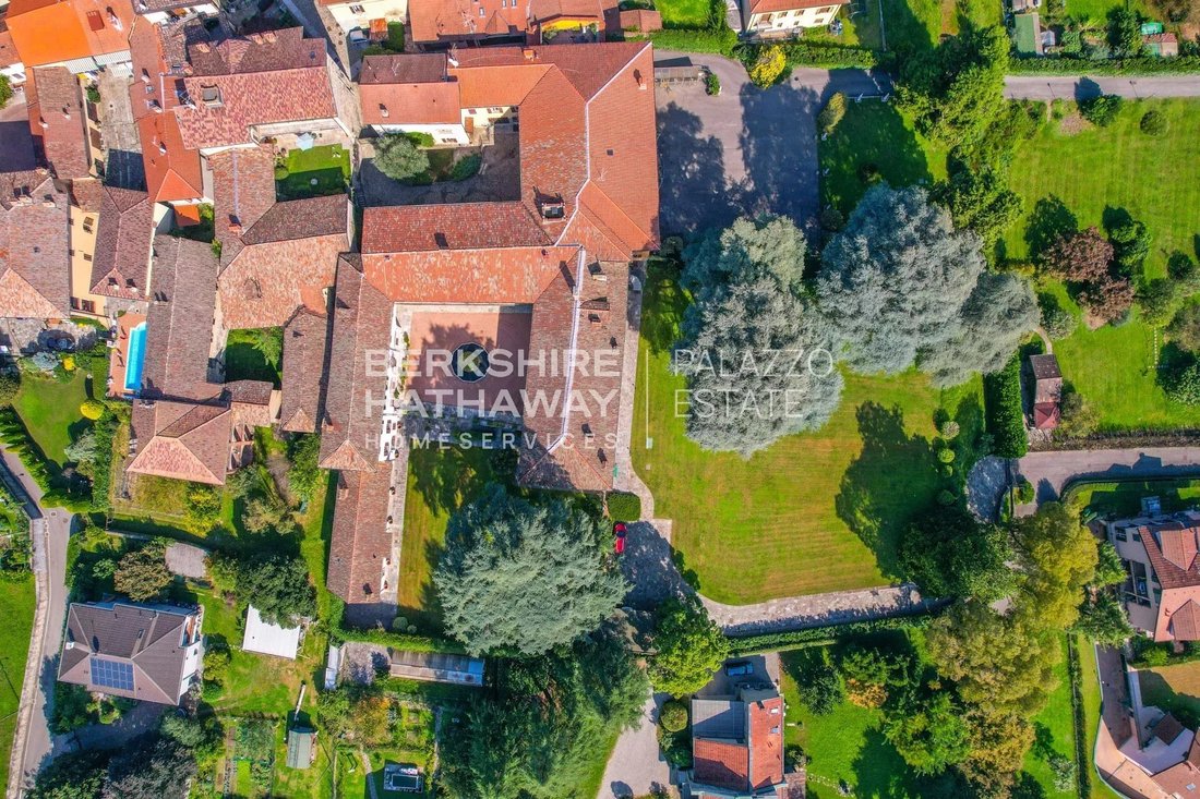 Villa in Daverio, Lombardy, Italy 4 - 17022973