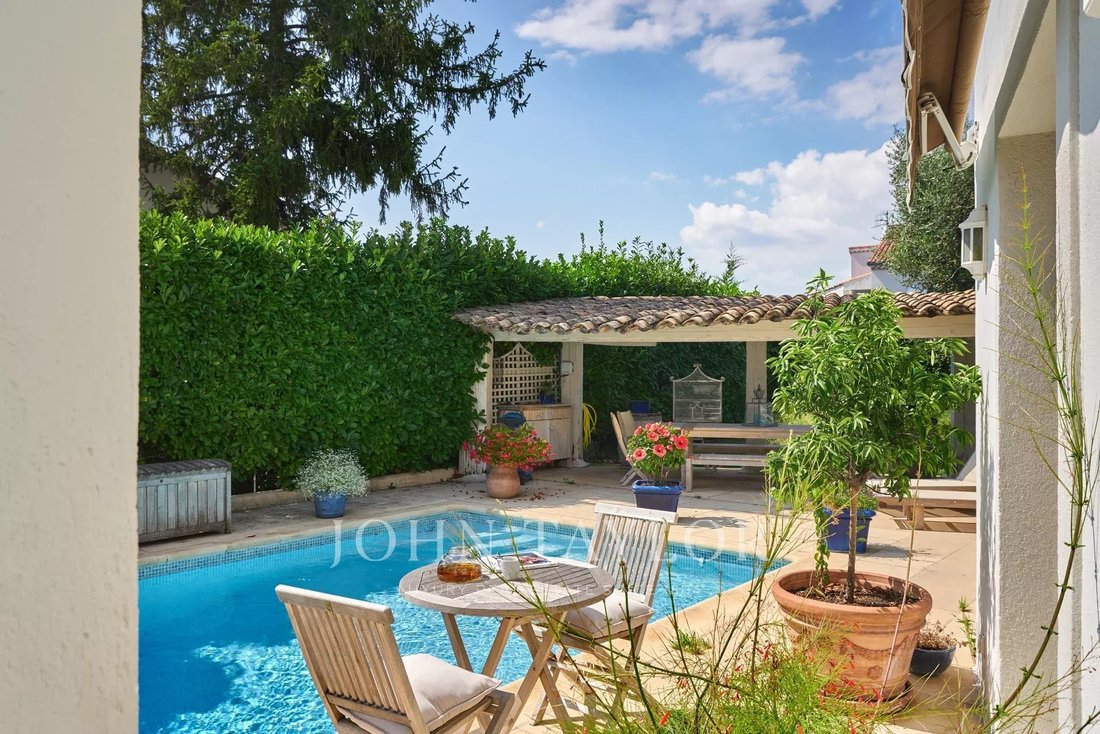 House in Vallergues, Cannes, France 2 - 17020796