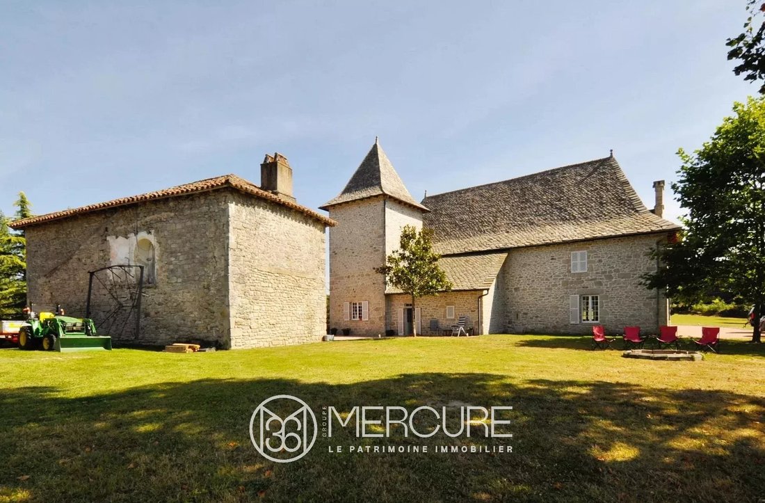 Estate in Sousceyrac, Sousceyrac-en-Quercy, France 2 - 14670450