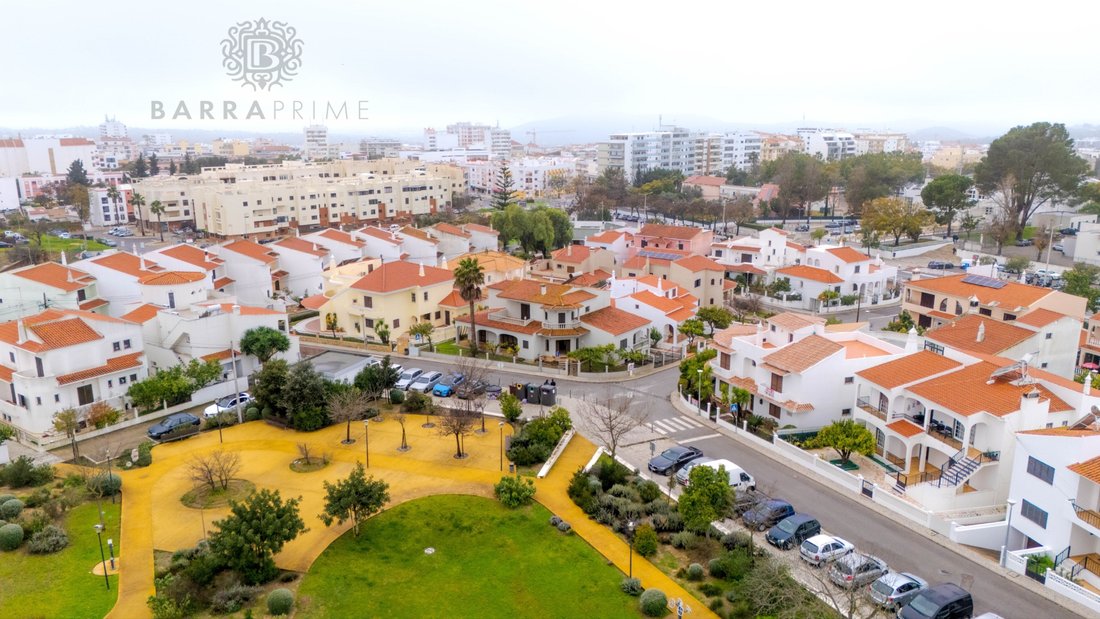 House in Alvorninha, Leiria District, Portugal 3 - 17020899