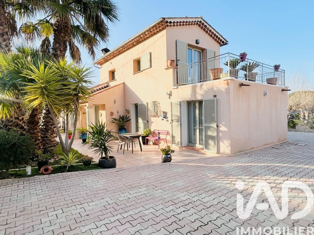 House in Frejus, Provence-Alpes-Côte d'Azur, France 2 - 17022014
