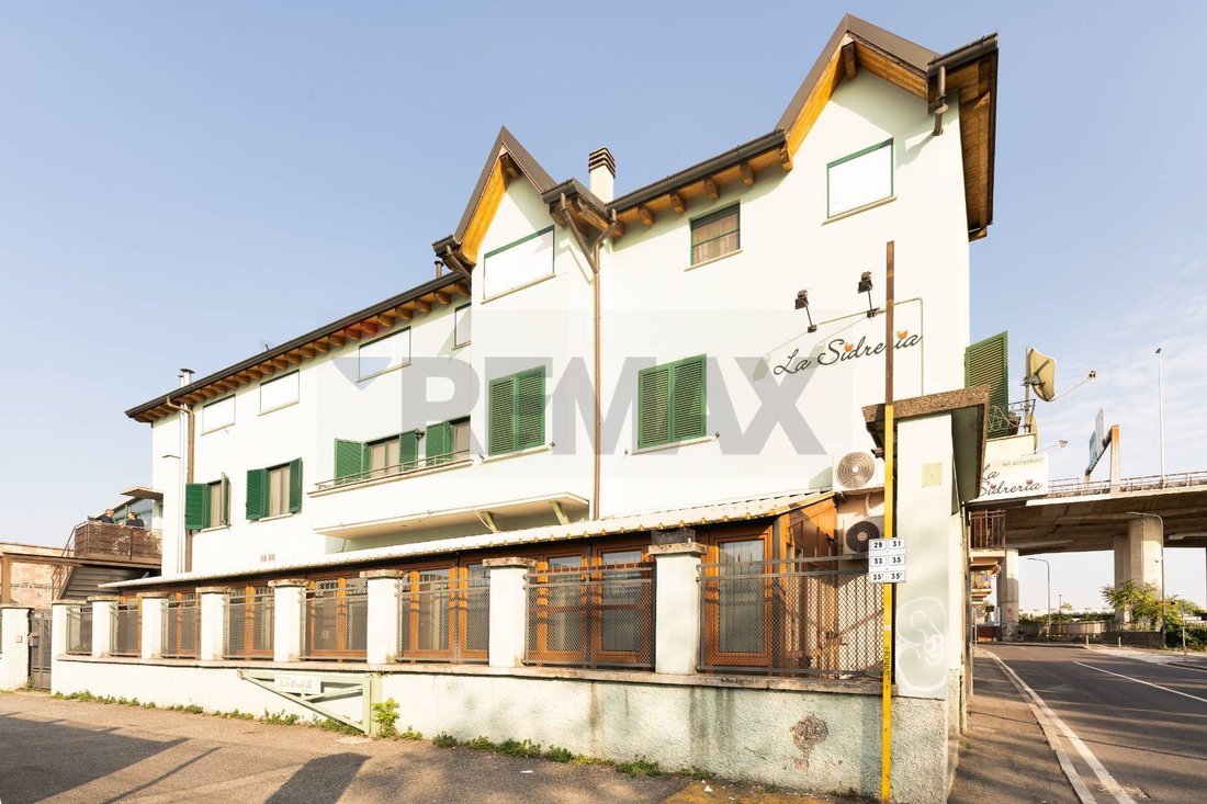 House in Forlanini Park, Milan, Italy 1 - 17024215