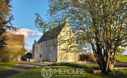 House in Chef-Boutonne, Nouvelle-Aquitaine, France 1