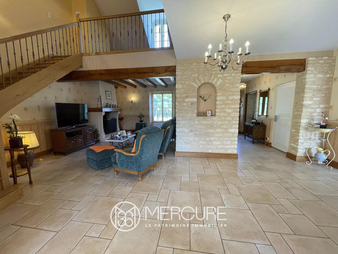 House in Poitiers, Nouvelle-Aquitaine, France 5 - 12207855