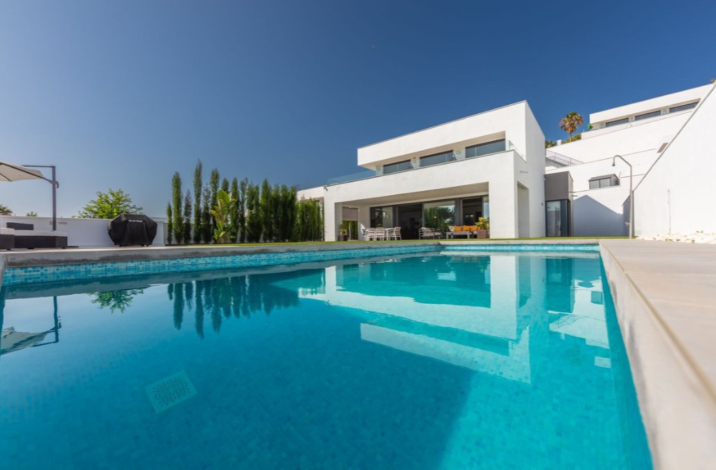 Villa in Estepona, Andalusia, Spain 1 - 17025178