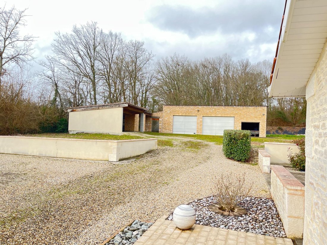 House in Plaisance, Nouvelle-Aquitaine, France 5 - 17021276